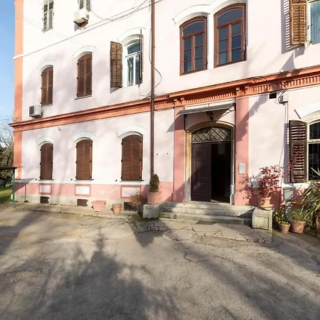 Palazzine بولا
