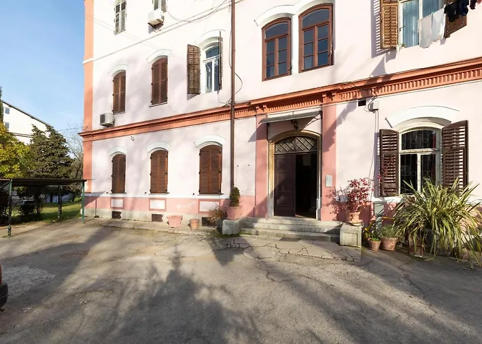 Palazzine Πούλα